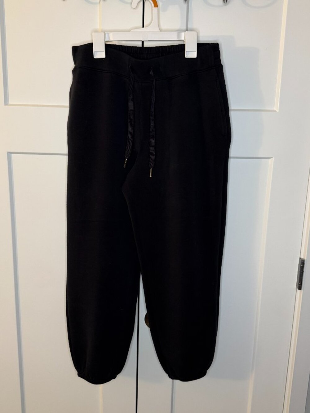 Spanx Women's Air Essentials Black Jogger Sweatpants Size Large Drawstring Soft